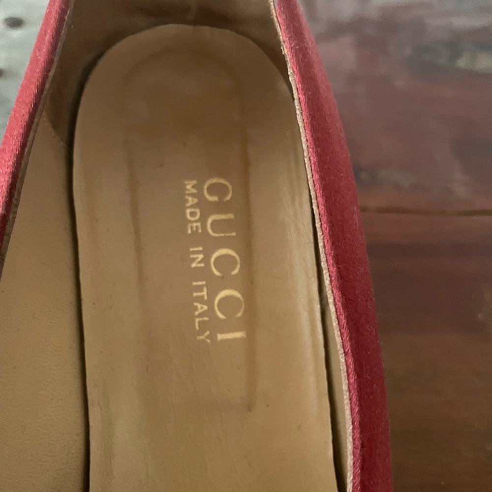 Vintage Gucci Heels, Ruby Red, 8.5 - Picture 4 of 5